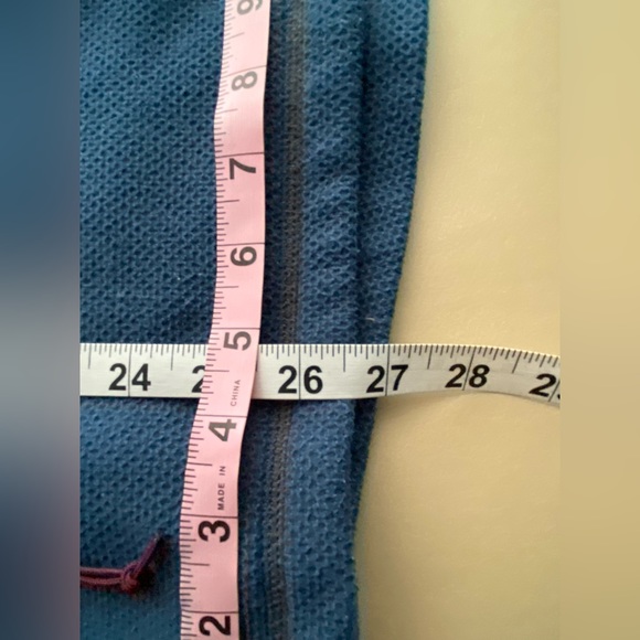 TNF zip up light weight jacket - Picture 5 of 7